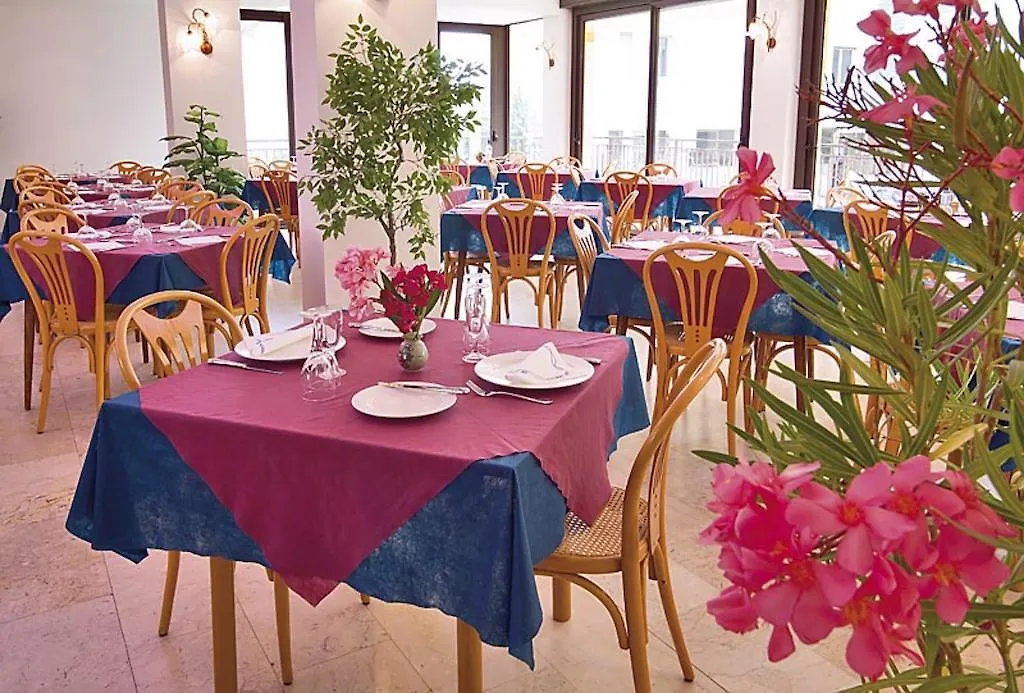 Hotel Sorriso Bellaria-Igea Marina 3*,